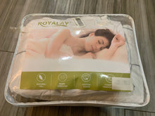 Load image into Gallery viewer, Queen duvet insert