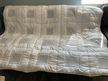 Load image into Gallery viewer, Down alternative comforter (full)