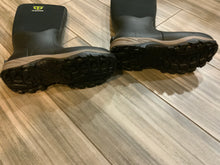 Load image into Gallery viewer, Neoprene waterproof boots (men 10 or women 11)