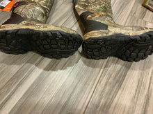 Load image into Gallery viewer, Woman’s size 8 insulated waterproof boot