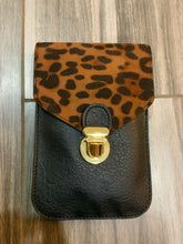 Load image into Gallery viewer, Touch screen purse for smartphones