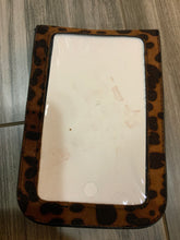 Load image into Gallery viewer, Touch screen purse for smartphones