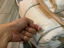 Load image into Gallery viewer, Queen duvet insert