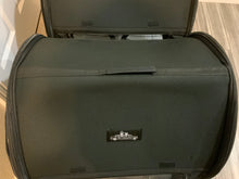 Load image into Gallery viewer, Portable 2 in 1 double kennel tube carrier