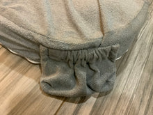 Load image into Gallery viewer, Deluxe nursing pillow