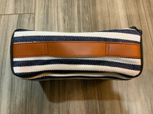 Load image into Gallery viewer, Professional canvas camera backpack