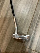 Load image into Gallery viewer, Junior flex axial golf putter for kids