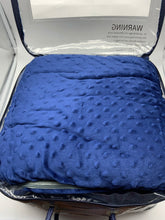 Load image into Gallery viewer, 7 lb. weighted blanket for kids (Incl. Cover)