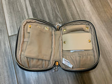 Load image into Gallery viewer, Travel jewelry organizer