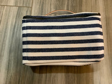 Load image into Gallery viewer, Professional canvas camera backpack