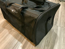 Load image into Gallery viewer, Pet carrier