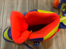 Load image into Gallery viewer, Adjustable roller skates with light up wheels(Medium 13-3)