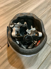 Load image into Gallery viewer, Kids’ bike helmet (xs)