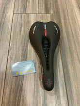 Load image into Gallery viewer, Bike seat for men and women (BMX, MTB, and road)