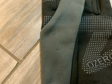 Load image into Gallery viewer, Men’s Touch screen water resistant thermal gloves (medium)