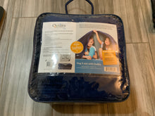 Load image into Gallery viewer, 7 lb. weighted blanket for kids (Incl. Cover)