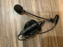 Load image into Gallery viewer, Noise-cancelling microphone with mute switch