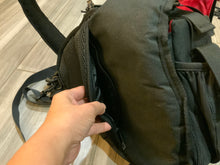Load image into Gallery viewer, Crossbody camera bag