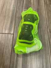 Load image into Gallery viewer, Child’s in-line skates (safety pads included)