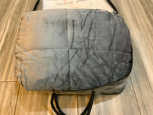 Load image into Gallery viewer, 15lb. Weighted blanket (60” x 80”)