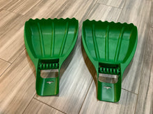 Load image into Gallery viewer, Ergonomic hand held garden rake grabbers for picking up leaves