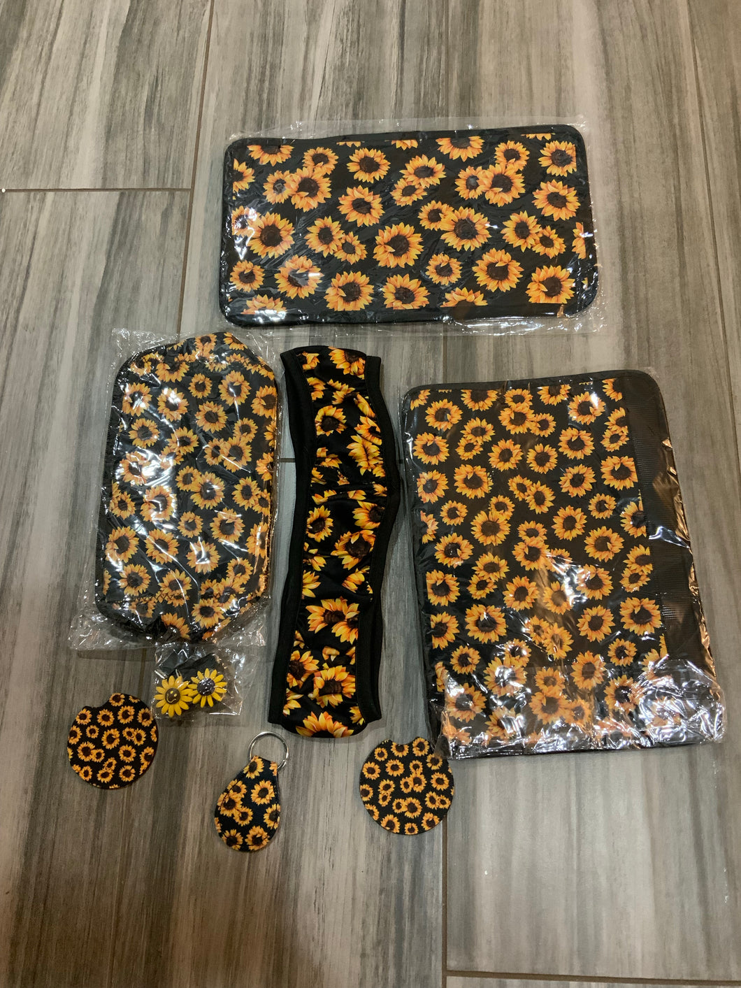 Sunflower car accessories with bonus bag