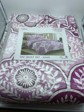 Load image into Gallery viewer, 3 piece King quilt set
