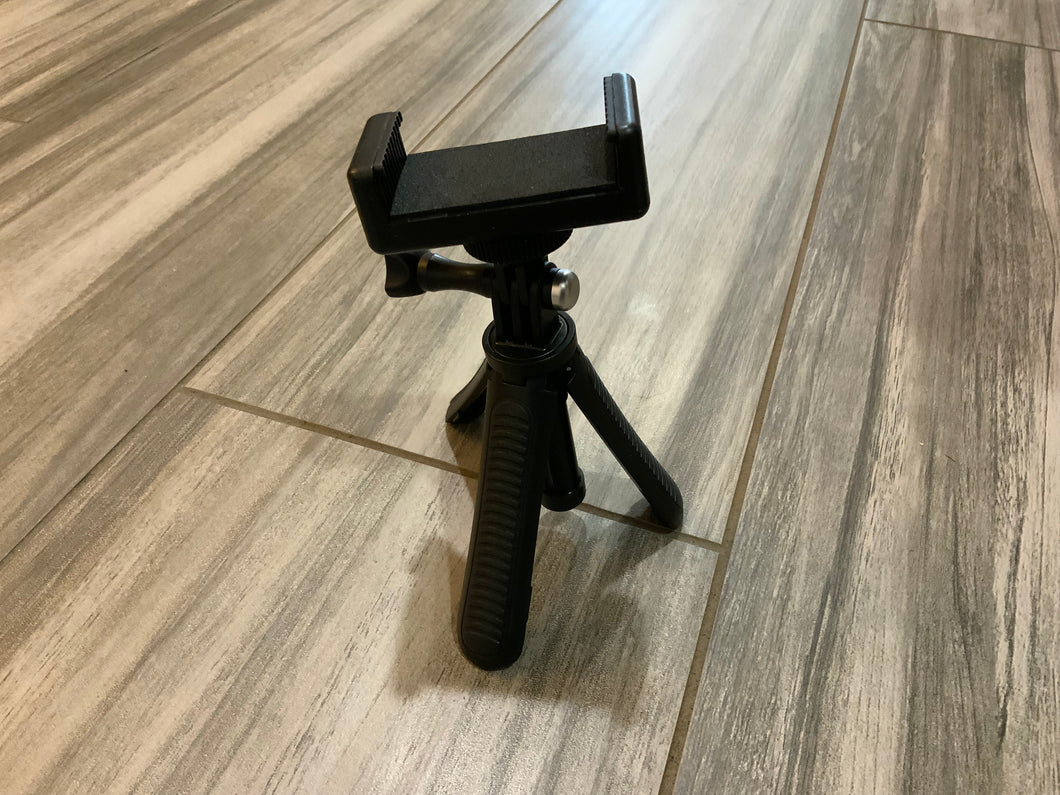 Expandable tabletop phone tripod