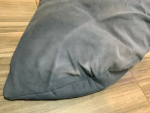 Load image into Gallery viewer, Cat bed
