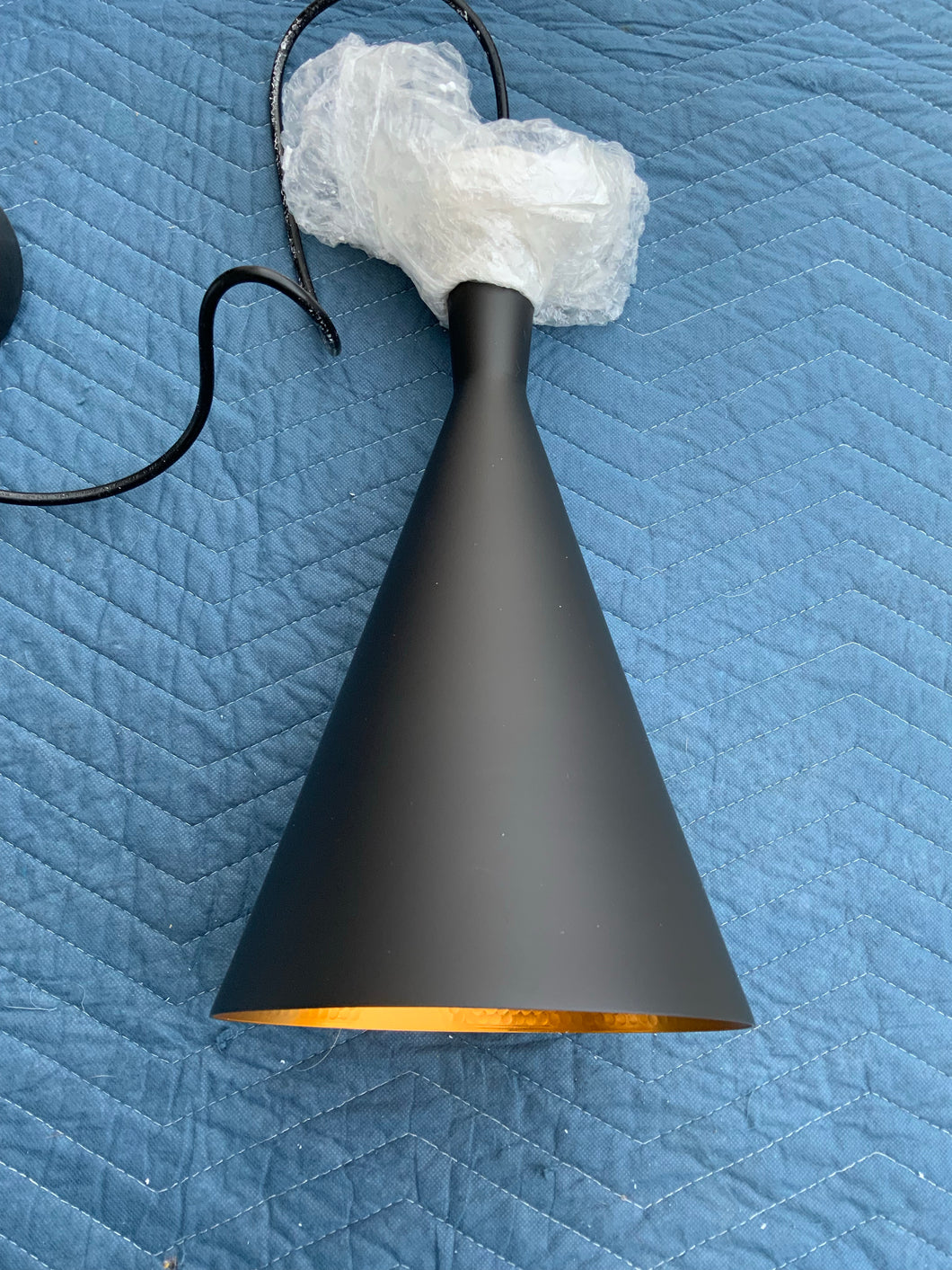 Mini pendant light