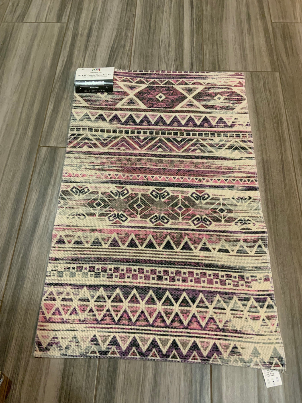 Accent rug