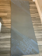 Load image into Gallery viewer, Extra thick (12mm) yoga mat
