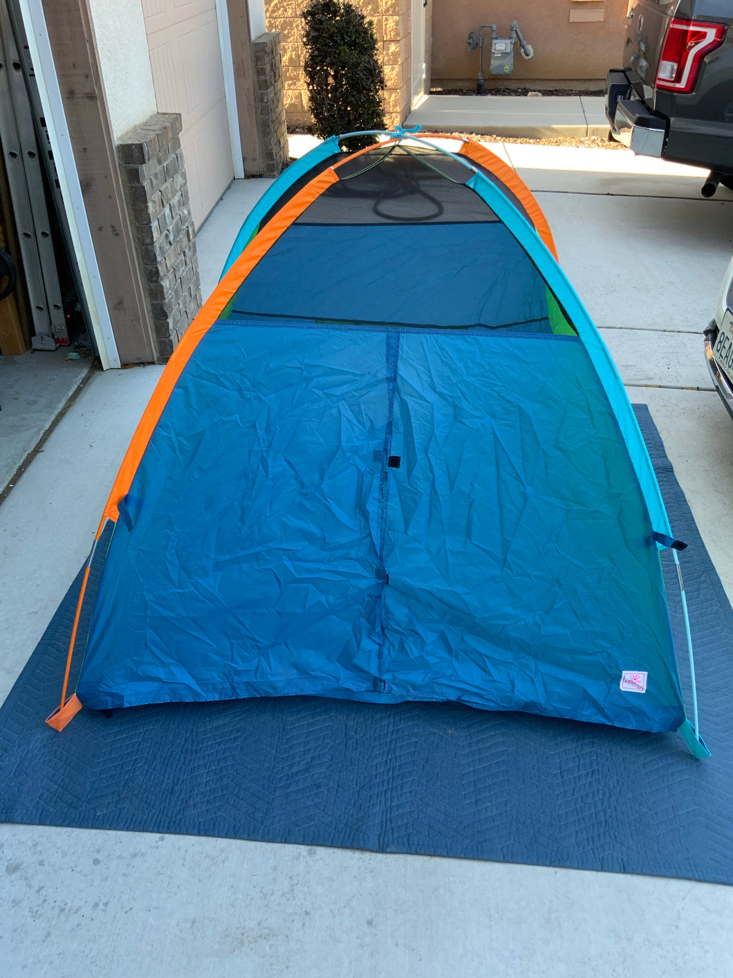 Play tent