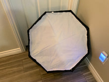 Load image into Gallery viewer, 32” octagon soft box for photography
